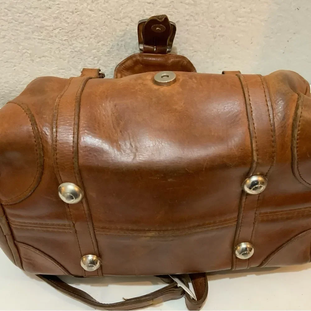 Vintage Navasota leather  satchel Bag brown strap front buckle